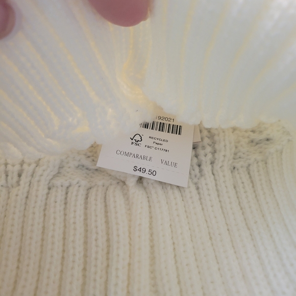 Jcrew pom pom beanie - Picture 6 of 8